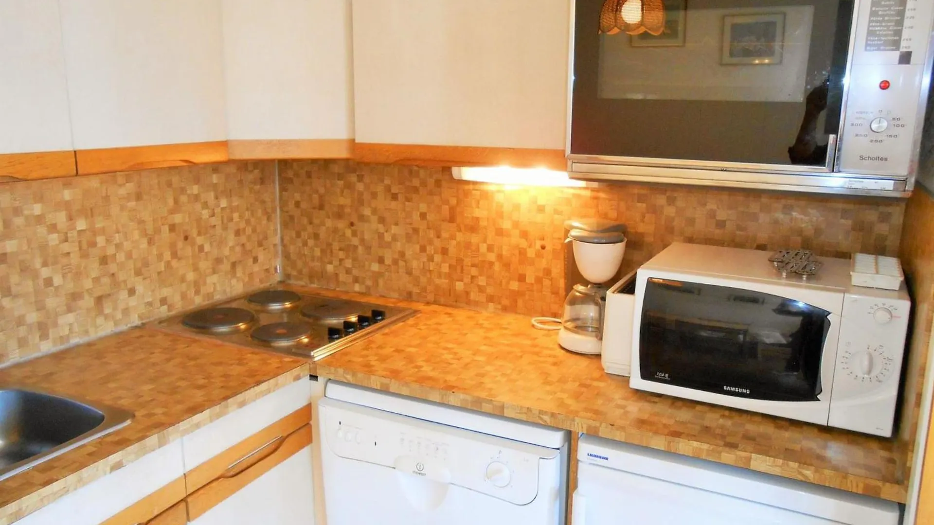 Apartment Studio Cosy, Au Pied Des Pistes Avec Balcon, Parking Et Casier A Ski - Fr-1-516-37 Les Deux Alpes